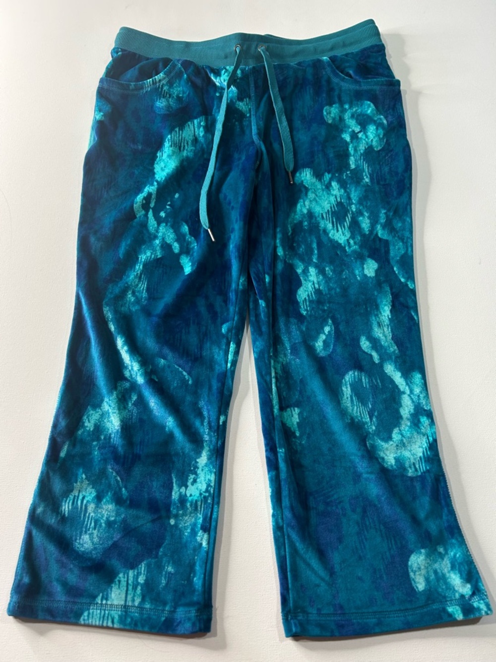 LuLaRoe Large Teal & Aqua Tie-Dye Velour Capri Pants